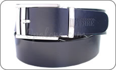 Une ceinture Gianfranco Ferre