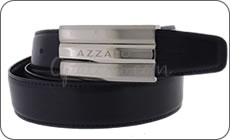 Une ceinture Azzaro