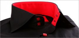 Chemise cintr�e noire � col, poignets et boutons rouges