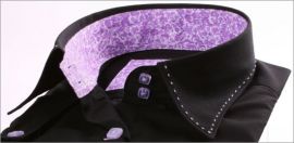 Chemisier noir � manches courtes, col � fleurs mauves et surpiqures mauves