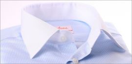 Chemise � petits carreaux bleus et blancs, col et poignets blancs