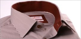 Chemise rayée marron et blanches, col et poignets marrons