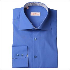 Chemise bleue fonc�e col interieur � motifs