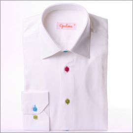 Chemise cintr�e blanche � boutons tricolores verts, fushias et bleus