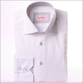 Chemise cintr�e blanche � col et poignets gris clairs