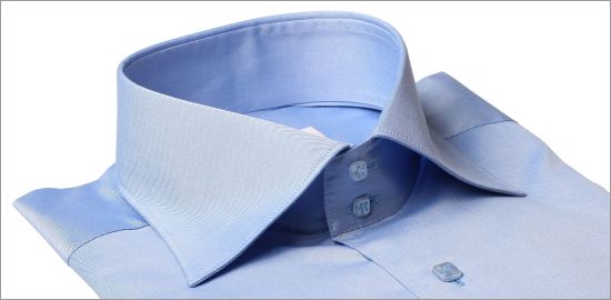Chemise bleue cintr�e