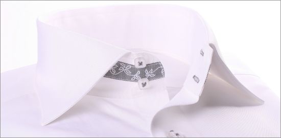 White slim fit shirt with a grey flourished ribbon on the collar and grey button holes