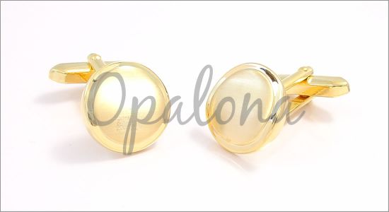 Brushed waved round cufflinks with a polished frame