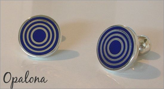 Blue circle in silver