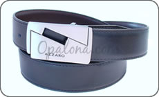 Une ceinture Azzaro
