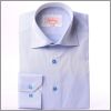 Chemise cintr�e bleue � col un bouton � motifs blancs