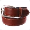 Ceinture en cuir marron clair � surpiqures beiges