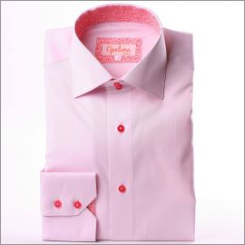 Chemise rose à col et poignets à fleurs roses et boutons fushias