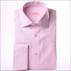 Chemise cintrée rose à poignets mousquetaires