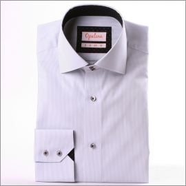 Chemise à fines rayures blanches et grises
