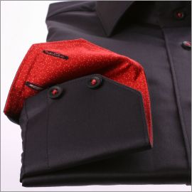 Chemise noire à col et poignets à motifs rouges