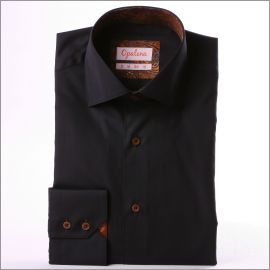 Chemise noire à col et poignets à motifs marrons