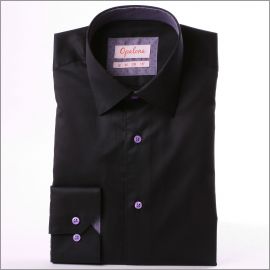 Chemise noire à col et poignets à motifs mauves