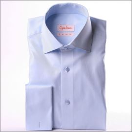 Chemise bleue à poignets mousquetaires