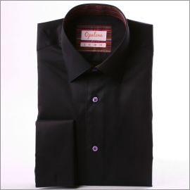 Chemise noire à col à rayures multicolores et poignets mousquetaires