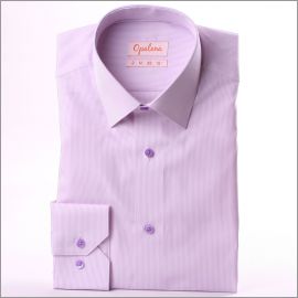 Chemise à fines rayures blanches et mauves