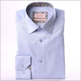 Chemise bleue à col et poignets à motifs bleus, verts et rouges