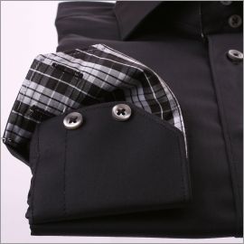 Chemise noire à col et poignets à carreaux gris, blancs et noirs 