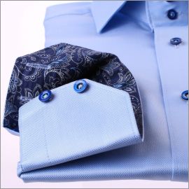 Chemise bleue à col et poignets à motifs bleus