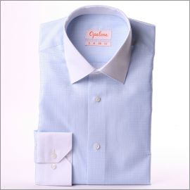 Chemise à petits carreaux bleus et blancs, col et poignets blancs