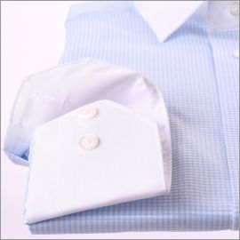 Chemise à petits carreaux bleus et blancs, col et poignets blancs