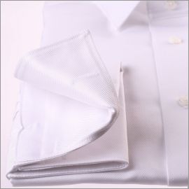 Chemise blanche à poignets mousquetaires tissu twill