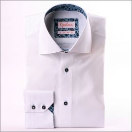 Chemise blanche à col et poignets à motifs bleus