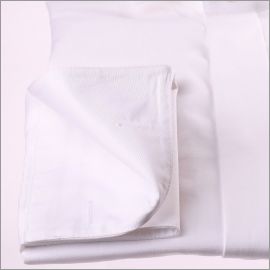 White french cuff shirt with a wing collar 