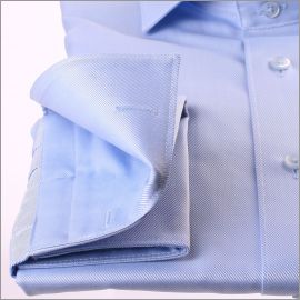 Chemise bleu clair tissu twill à poignets mousquetaires