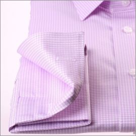 Purple camisa a cuadros y puños blancos