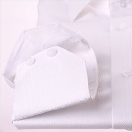 Chemise blanche à chevrons