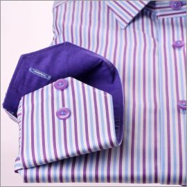 Chemise à rayures blanches, mauves et bleues, col et poignets violets