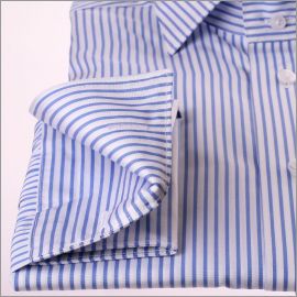 Chemise à poignets mousquetaires à rayures blanches et bleues