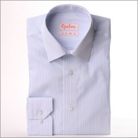Chemise blanche à fines rayures bleu clair