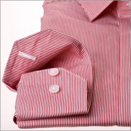 Camisa de rayas rojas y blancas