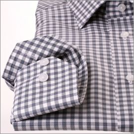 Blanco y gris a cuadros camisa