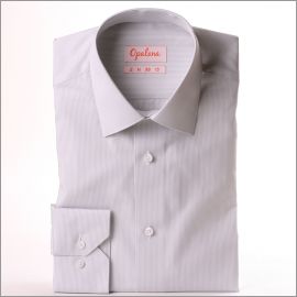 Chemise à fines rayures blanches et gris clair