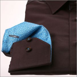 Bruin shirt met blauwe bloemen patroon kraag en manchetten