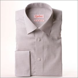 Chemise blanche à fins carreaux marrons et poignets mousquetaires