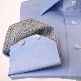 Hellblaues Hemd mit grauem Bubble-Muster Kragen und Manschetten