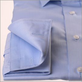 Chemise à micro-chevrons bleu ciel à poignets mousquetaires
