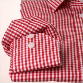 Camisa a cuadros rojos