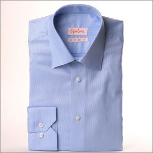 Chemise tissu natté bleu ciel