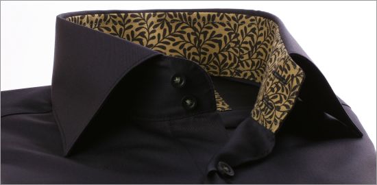 Chemise noire à col intérieur à motifs noirs et kakis