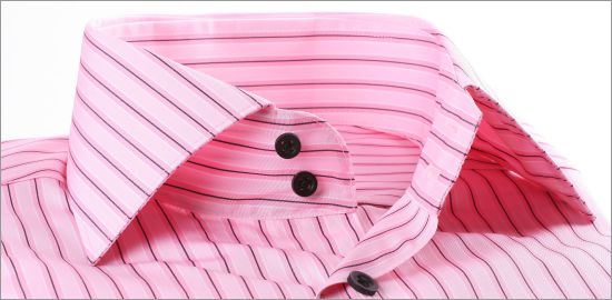 Chemise à rayures roses et noires